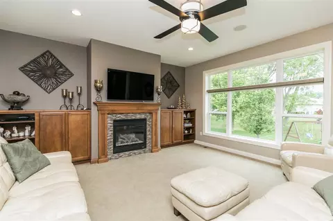 3330 Heartleaf Rd, Cedar Rapids, IA 52411 photo 6