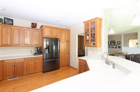 245 Jappa Rd, Ely, IA 52227 photo 3