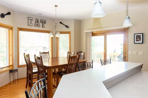 245 Jappa Rd, Ely, IA 52227 photo 4