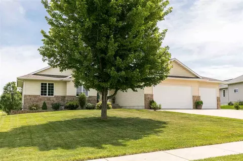 303 Wildcat Ct, Shellsburg, IA 52332 photo 2