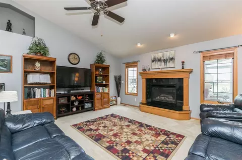 303 Wildcat Ct, Shellsburg, IA 52332 photo 7