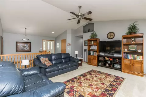 303 Wildcat Ct, Shellsburg, IA 52332 photo 6