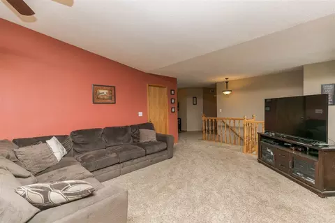 2000 Dows St, Ely, IA 52227 photo 7