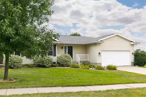 2000 Dows St, Ely, IA 52227 photo 2