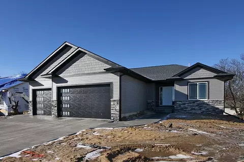 807 David Dr, Solon, IA 52333 photo 2