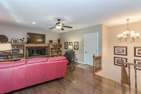 5831 Michael Dr NE, Cedar Rapids, IA 52411 photo 5