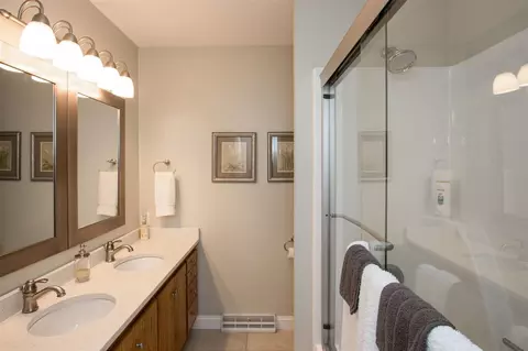 5831 Michael Dr NE, Cedar Rapids, IA 52411 photo 34