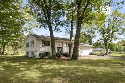 4400 Deer View Rd, Cedar Rapids, IA 52411 photo 1