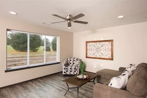 1871 Wrigley St, Ely, IA 52227 photo 9
