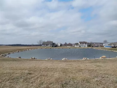 2055 Fieldcrest Ln, Ely, IA 52227 photo 2