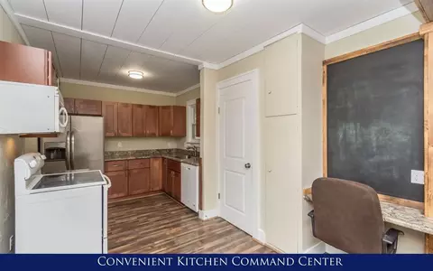 2913 E Ave NE, Cedar Rapids, IA 52402 photo 6