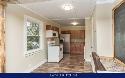 2913 E Ave NE, Cedar Rapids, IA 52402 photo 5