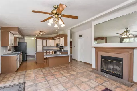 3409 Big Bend Rd, Ely, IA 52227 photo 6
