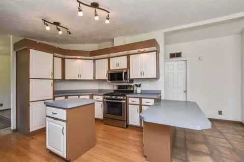 3409 Big Bend Rd, Ely, IA 52227 photo 7