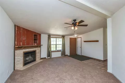 3409 Big Bend Rd, Ely, IA 52227 photo 3