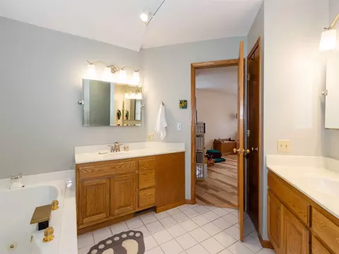 500 E Post Rd SE, Cedar Rapids, IA 52403 photo 22