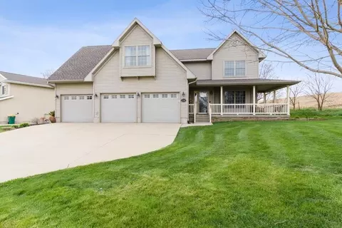 1790 North Dr, Ely, IA 52227 photo 1