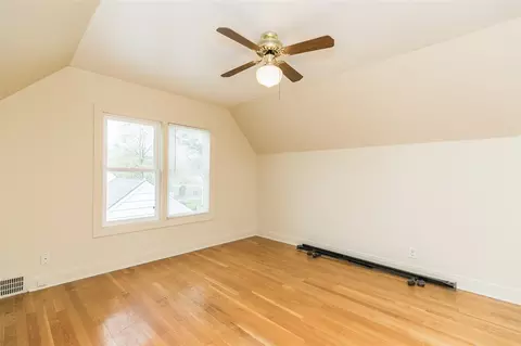 2428 E Ave NE, Cedar Rapids, IA 52402 photo 14