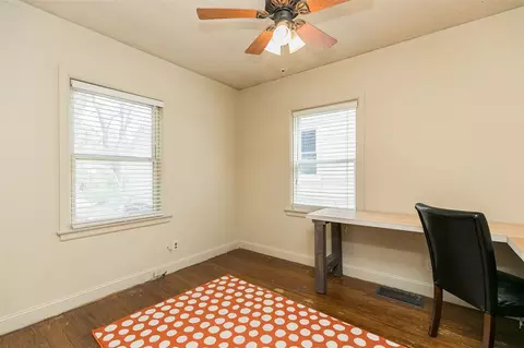 2428 E Ave NE, Cedar Rapids, IA 52402 photo 13