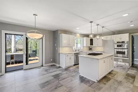 4852 Deer View Rd, Cedar Rapids, IA 52411 photo 8