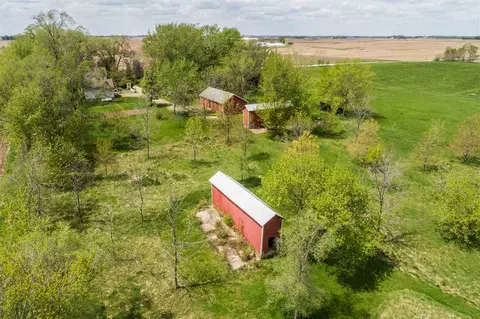2134 Eureka Ave, West Liberty, IA 52776 photo 6