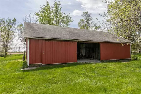 2134 Eureka Ave, West Liberty, IA 52776 photo 32
