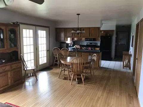 705 E 2nd, Tipton, IA 52772 photo 11