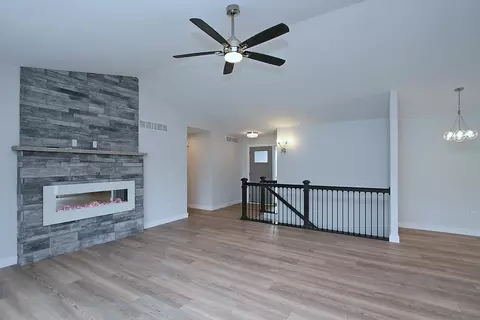 809 David Dr, Solon, IA 52333 photo 4