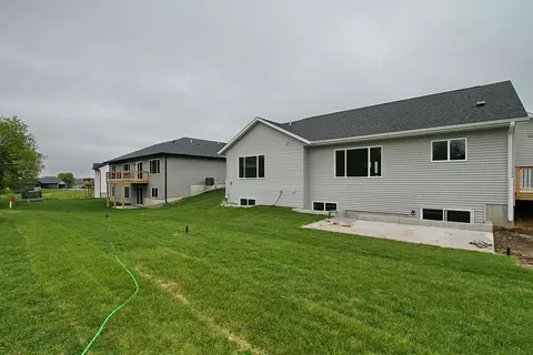 809 David Dr, Solon, IA 52333 photo 45