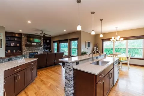 2835 Twinleaf Rd, Cedar Rapids, IA 52411 photo 9