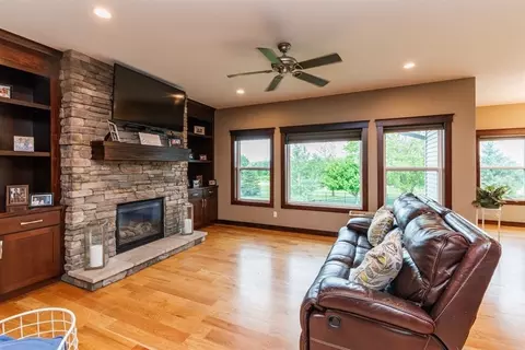 2835 Twinleaf Rd, Cedar Rapids, IA 52411 photo 6