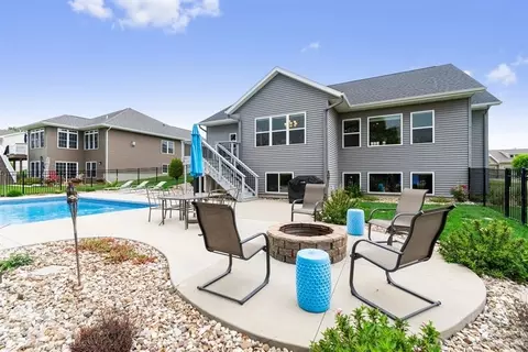 2835 Twinleaf Rd, Cedar Rapids, IA 52411 photo 3
