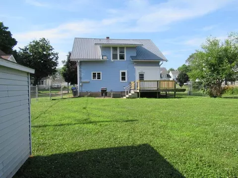 305 E 8th, Vinton, IA 52349 photo 8