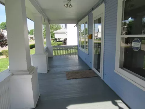305 E 8th, Vinton, IA 52349 photo 5