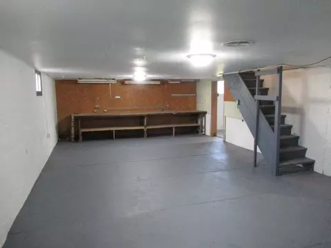 305 E 8th, Vinton, IA 52349 photo 32