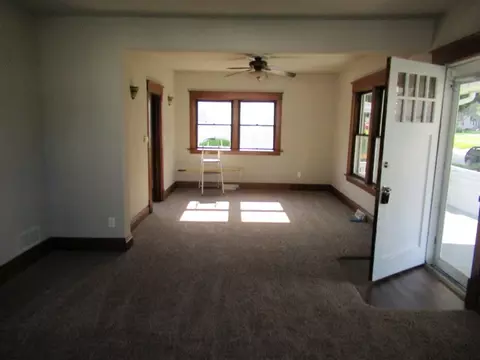 305 E 8th, Vinton, IA 52349 photo 16