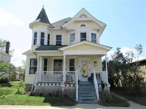 115 E 4th St, Tipton, IA 52772 photo 1