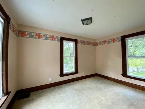 111 W 2nd St, Riverside, IA 52327 photo 20