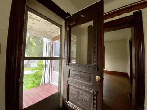 111 W 2nd St, Riverside, IA 52327 photo 2