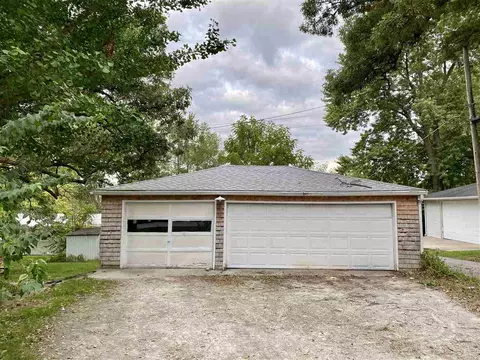 111 W 2nd St, Riverside, IA 52327 photo 25