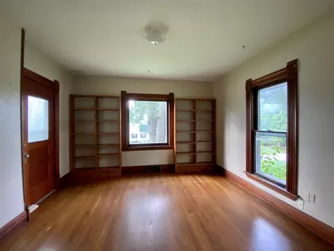 111 W 2nd St, Riverside, IA 52327 photo 12