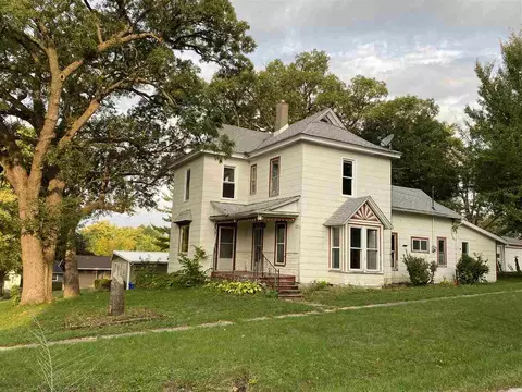 111 W 2nd St, Riverside, IA 52327 photo 1
