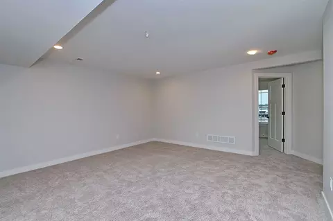 901 David Dr, Solon, IA 52333 photo 32