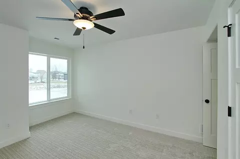 803 David Dr, Solon, IA 52333 photo 40
