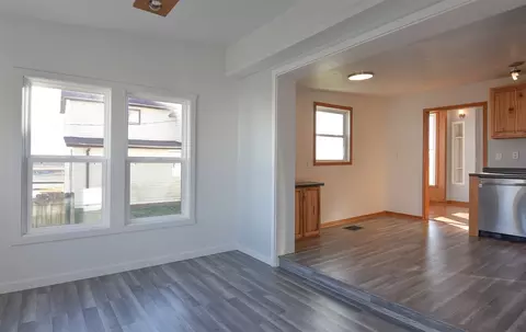 94 3rd Ave, Keystone, IA 52249 photo 17