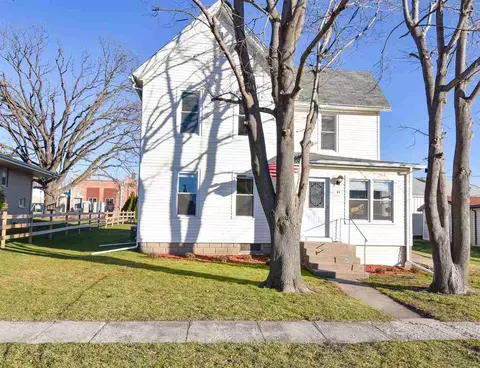 94 3rd Ave, Keystone, IA 52249 photo 2