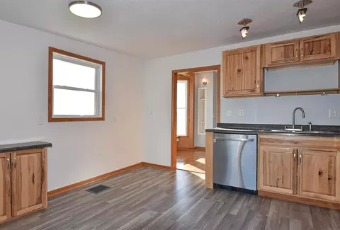 94 3rd Ave, Keystone, IA 52249 photo 14
