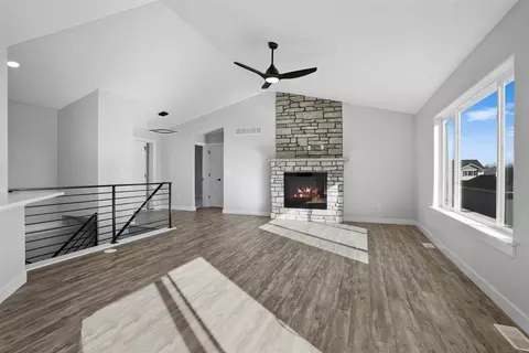 804 David Dr, Solon, IA 52333 photo 9