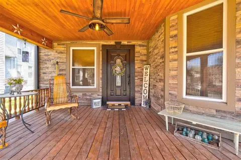 422 E Main, Washington, IA 52353 photo 5