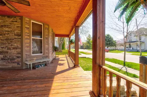 422 E Main, Washington, IA 52353 photo 4